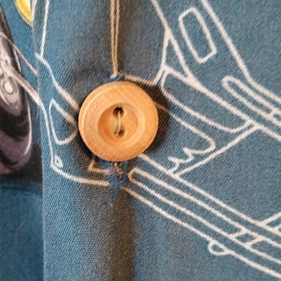 EUC Paradise Found Hawaiian Shirt, Size L - Picture 4 of 6